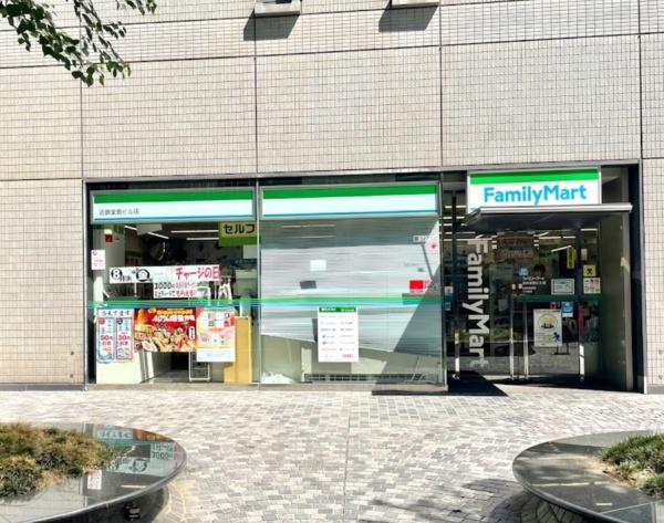 BrilliaTower堂島(ファミリーマート近鉄堂島ビル店)
