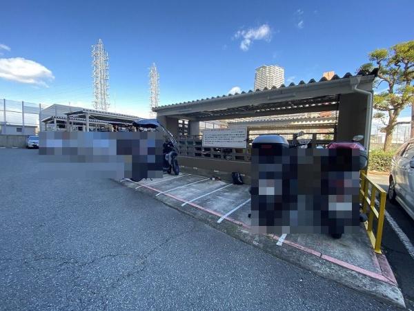 ルネ・パークプラザ