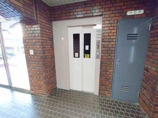 昭和山コーポ2号棟