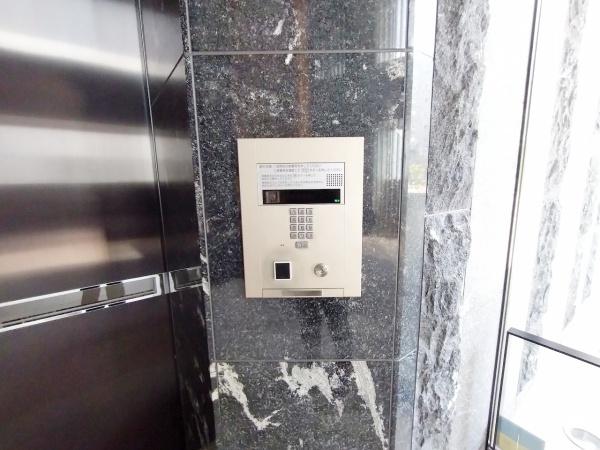 ザ・セントラルマークタワー