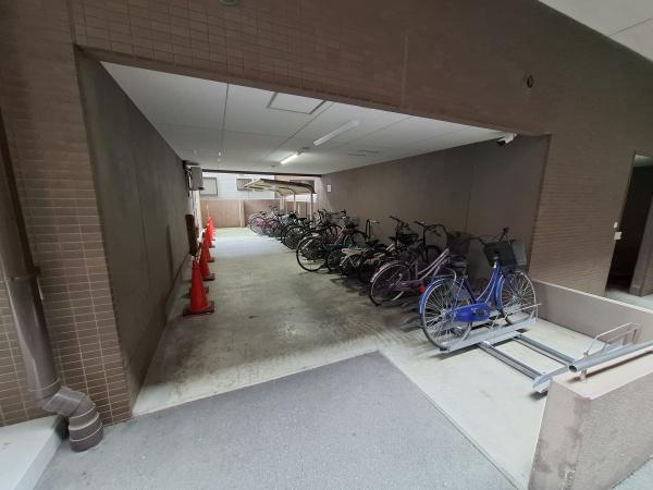 エステムコート難波WESTーSIDE大阪ドーム前