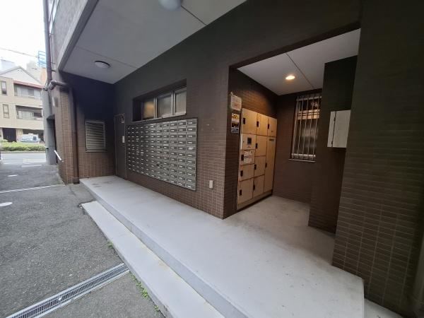 エステムコート難波WESTーSIDE大阪ドーム前