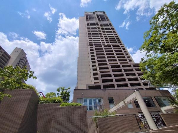 桜宮リバーシティ・ウォータータワープラザ