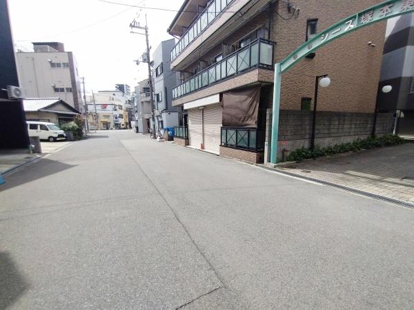 シーズ塚本東