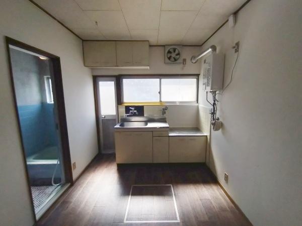 大阪市此花区春日出南2丁目　中古テラス