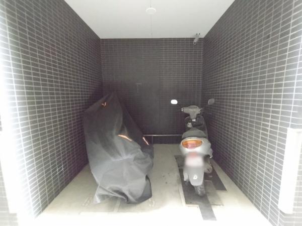 プレミスト南船場