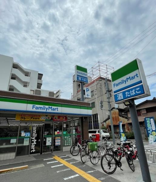 京橋第二コーポ(ファミリーマート城東えなみ店)