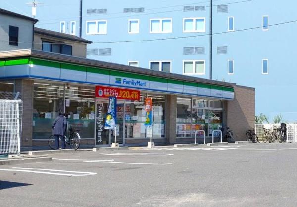 コスモシティ森林公園弐番館(ファミリーマート吹田大橋店)