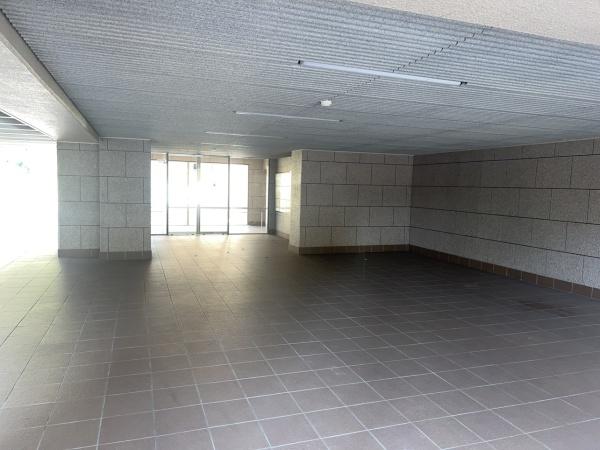 西神南ヒルズ2番館(エントランス)