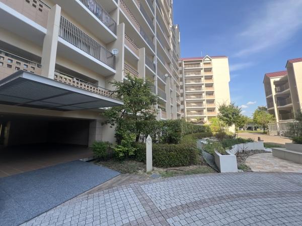 西神南ヒルズ2番館(エントランス)