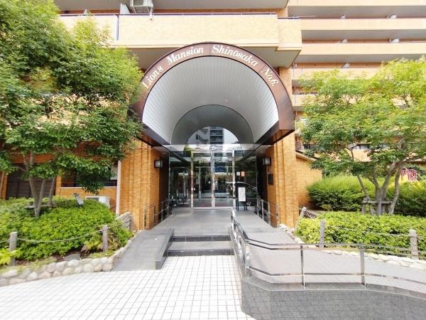 ライオンズマンション新大阪第6(エントランス)