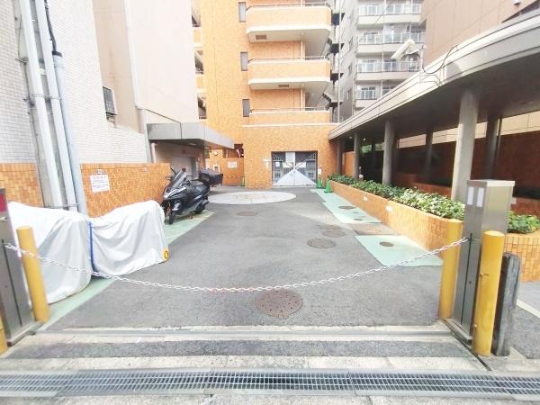 ライオンズマンション日本橋(駐車場)