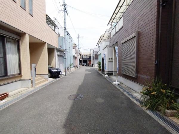 大阪市此花区春日出南1丁目の中古一戸建て(前面道路含む現地写真)