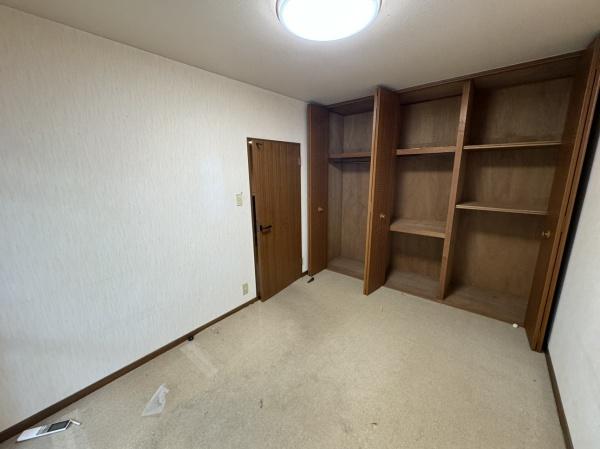 グリーンタウン東香里マンションB棟