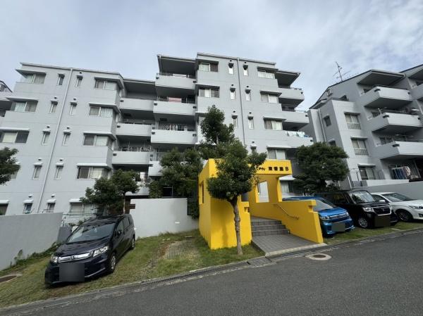 グリーンタウン東香里マンションB棟