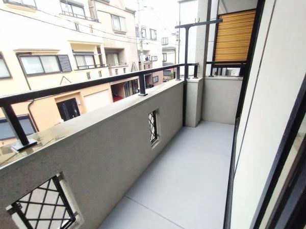 大阪市東淀川区南江口3丁目の中古一戸建て(バルコニー)