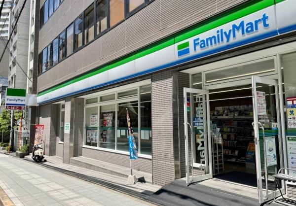 エステムコート谷町6丁目Ⅱアクティーネ(ファミリーマート内久宝寺町三丁目店)