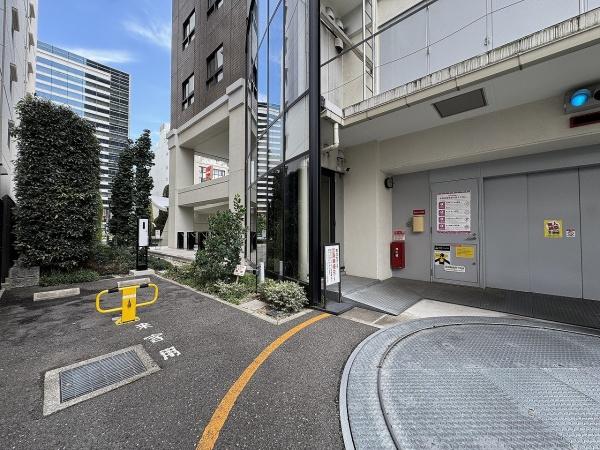 パークタワー大阪中之島フロント(駐車場)