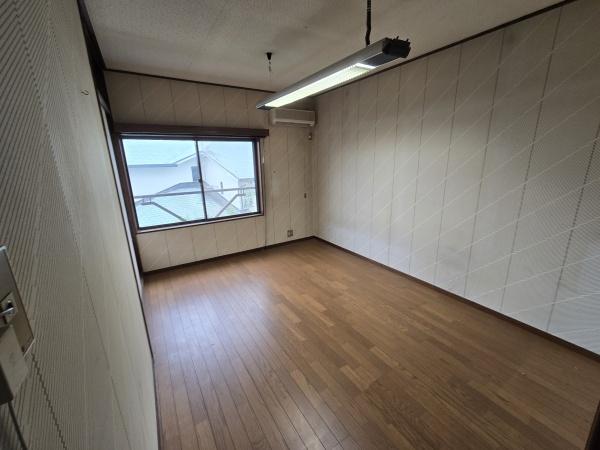 松原市松ケ丘2丁目の中古一戸建て(洋室)