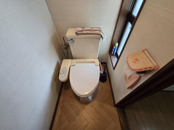 松原市松ケ丘2丁目の中古一戸建て(トイレ)