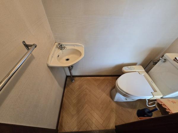 松原市松ケ丘2丁目の中古一戸建て(トイレ)