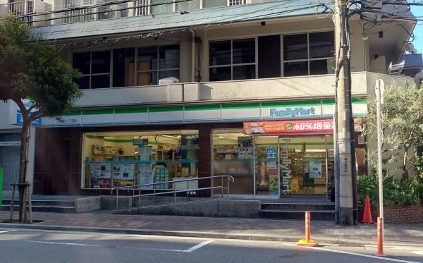 ロータリーライフ四ツ橋(ファミリーマート南堀江一丁目店)