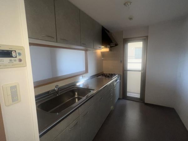 西神南ヒルズ2番館