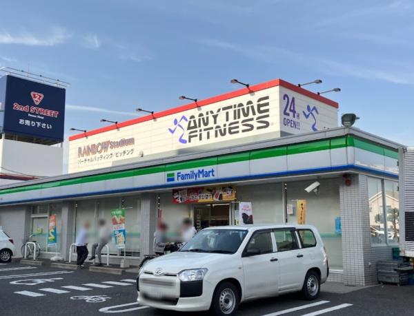 パークハイツ千島(ファミリーマート大正千島一丁目店)