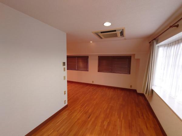 西宮市苦楽園三番町の中古一戸建て