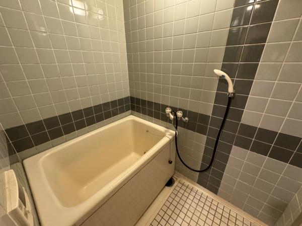 グリーンタウン東香里マンションB棟