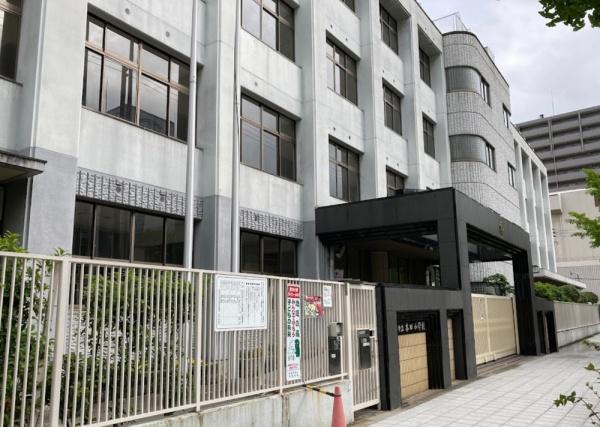 シテヌーブ阿波座(大阪市立本田小学校)