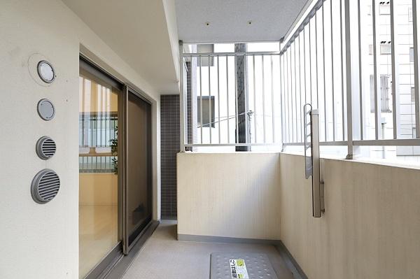 エステムプラザ本町クロス