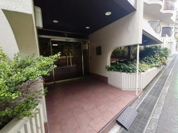 緑地公園ロイヤルマンション