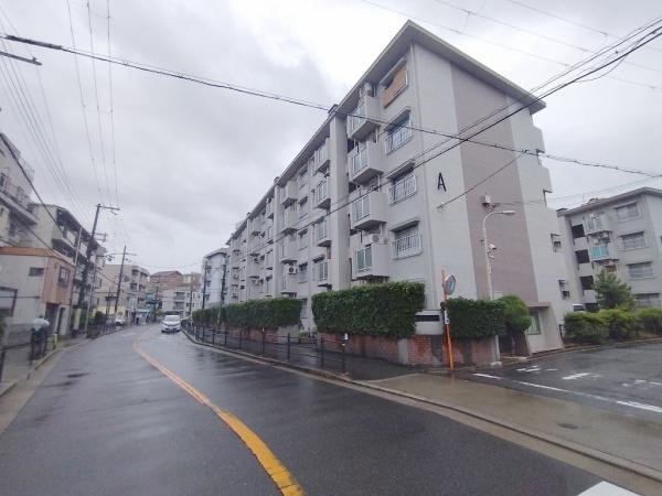 下新庄コーポA棟