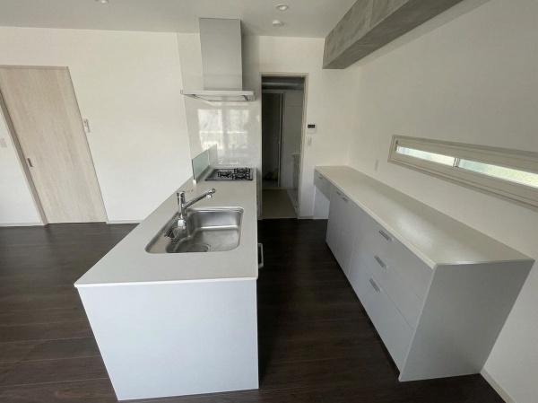 伊丹市緑ケ丘５丁目の中古一戸建て