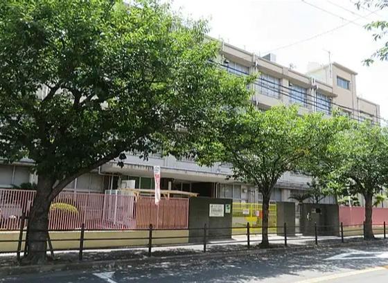 大阪市大正区鶴町４丁目の中古一戸建て(大阪市立鶴町小学校)