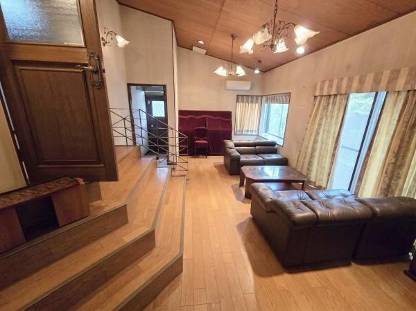 松原市松ケ丘２丁目の中古一戸建て