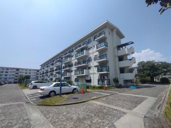 杭瀬第二団地八号棟