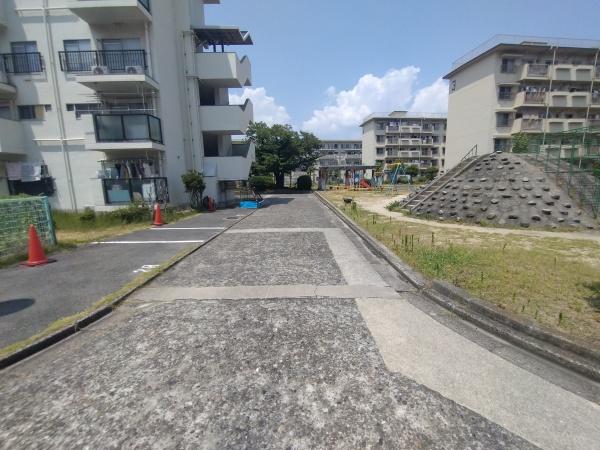 杭瀬第二団地八号棟