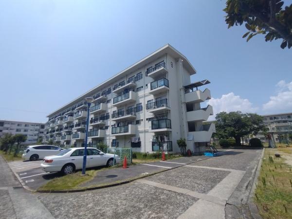 杭瀬第二団地八号棟