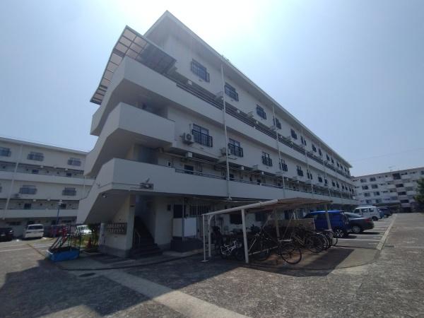 杭瀬第二団地八号棟