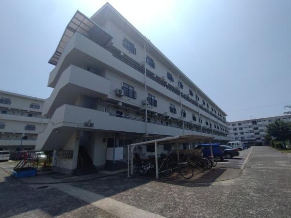 杭瀬第二団地八号棟