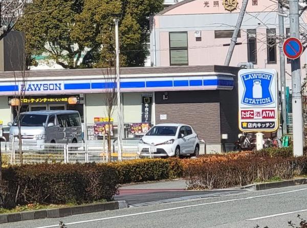 モンセーヌ西宮鳴尾(ローソン西宮武庫川団地前駅店)