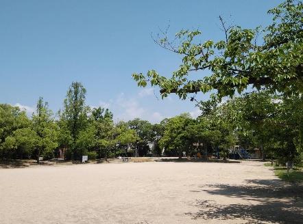 伊丹市岩屋１丁目の土地(西桑津公園)