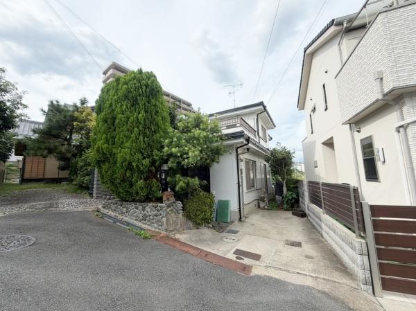 吹田市千里山月が丘　売土地