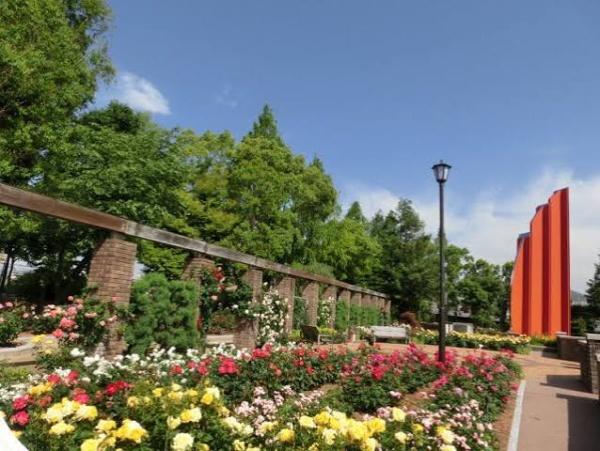 フルーレ伊丹(荒牧バラ公園)