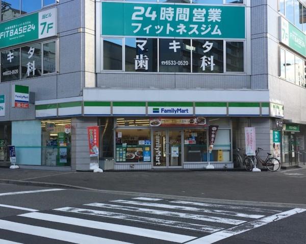 プレミスト北堀江(ファミリーマート南堀江三丁目店)