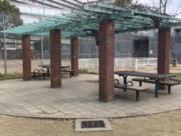 高倉第一コーポA棟(友渕公園)