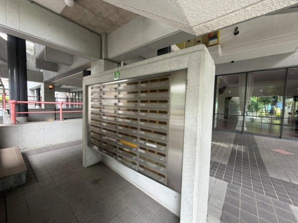 千里山ロイヤルマンション２番街Ｄ棟