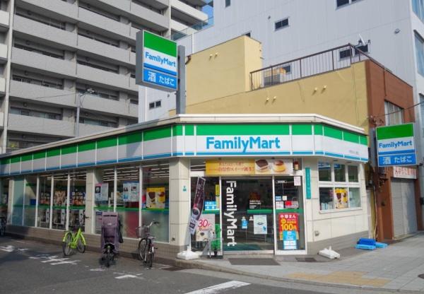 キングスクエアランドレックスＣ棟(ファミリーマート市岡みなと通店)